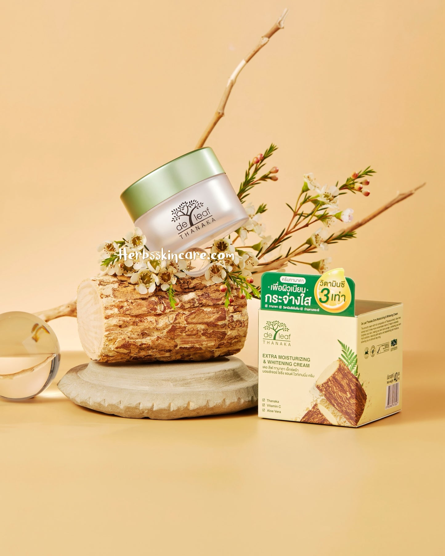 DE LEAF THANAKA EXTRA MOISTURIZING & WHITENING CREAM 40 G.